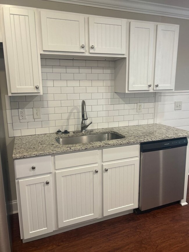 Foto del edificio - 07-103 Barrett