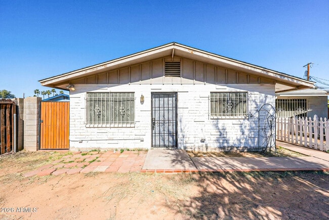 Foto del edificio - 2226 W Heatherbrae Dr