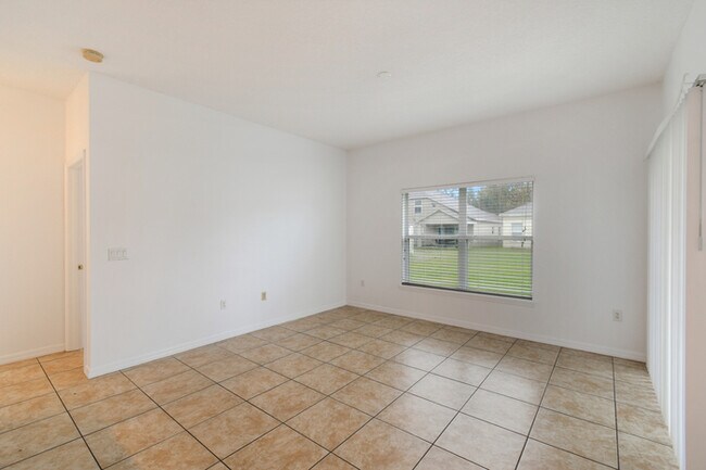 Foto del edificio - 4306 Hidden Meadow Dr