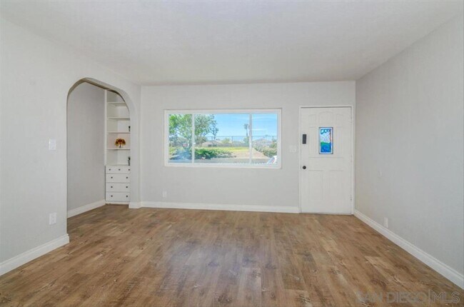 Building Photo - Remodeled 3 bedroom 2 bath.  Fenced yard. Outdoor shower, deck ,attached garage. Near beaches.
