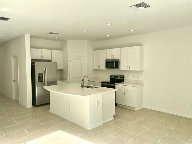 Foto del edificio - 3 Bedroom , 2.5 Bathroom For Rent By Owner