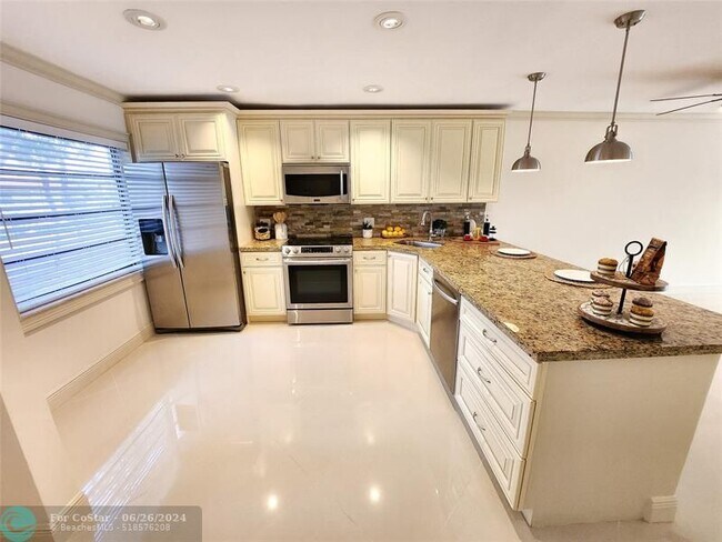 Foto del edificio - 21217 Lago Cir