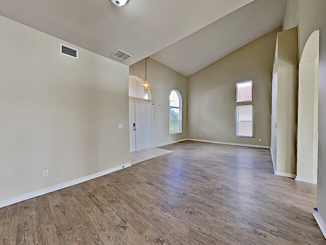 Building Photo - 6127 46th St E