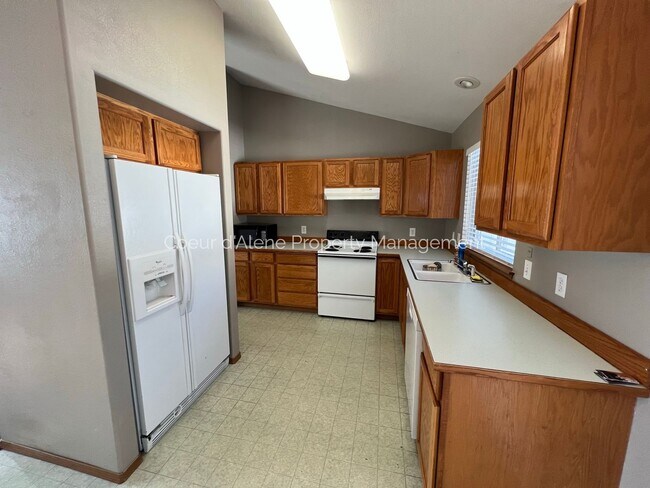Building Photo - 2 bedroom house in CDA