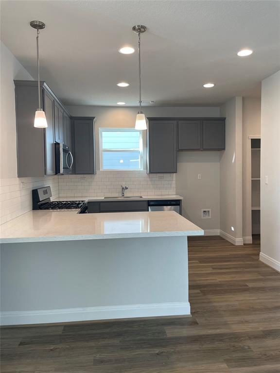 Building Photo - 304 Fluttermill Loop