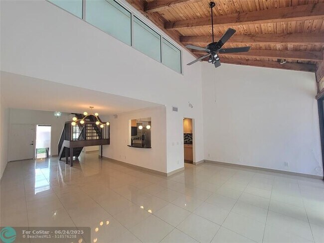 Foto del edificio - 12270 NW 11th St