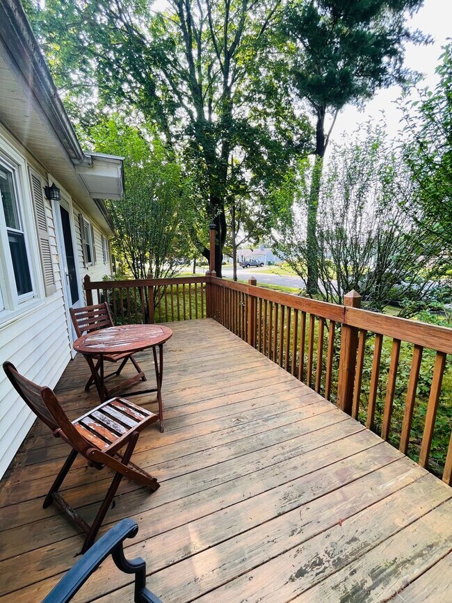 Foto del edificio - 3 Bedroom/ 2 Bathroom Home in Portsmouth!