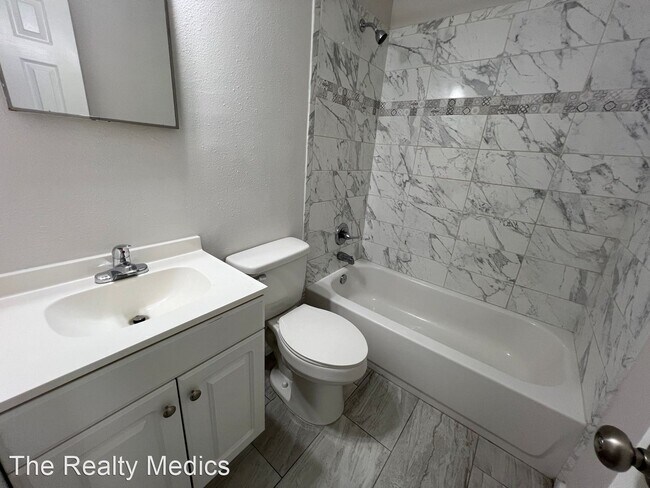 Building Photo - 3 br, 2 bath House - 211 NW 53rd Ct