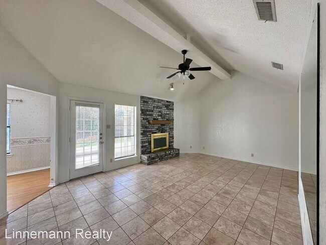 Foto del edificio - 3 br, 2 bath House - 4708 Bluestem Lane