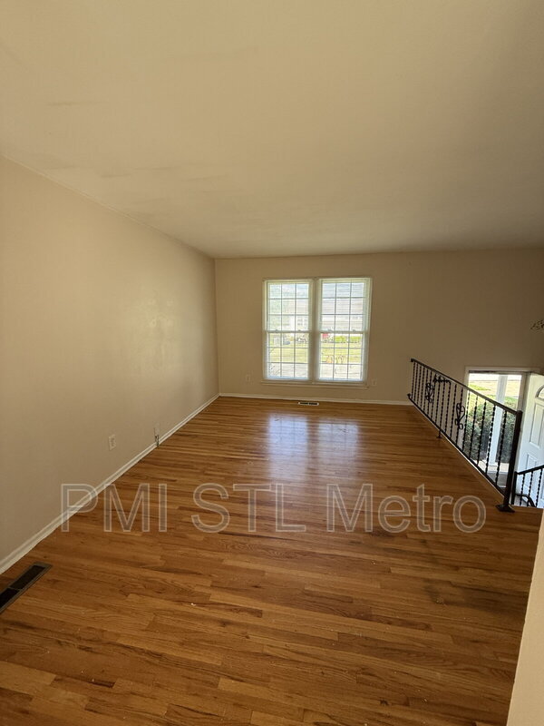 Foto del edificio - 4924 Spring Forest Ln