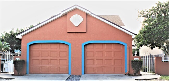 Building Photo - 421 Jackson Ave