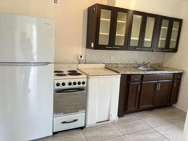 Foto del edificio - 1260 NE 115th St