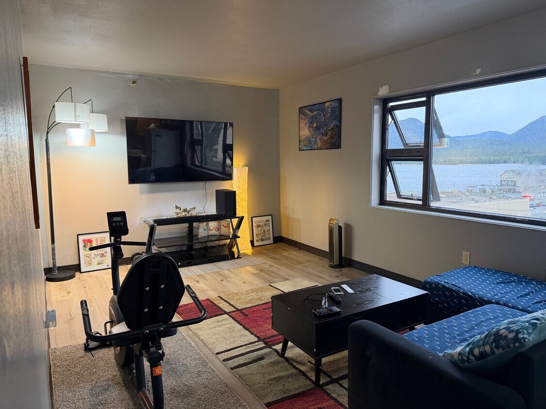 Foto principal - 119 Austin St