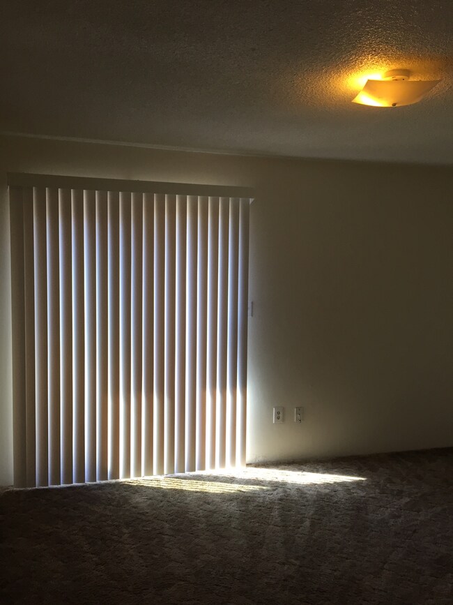 Building Photo - 21229 Campo Ct