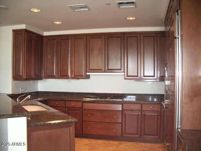 Foto del edificio - 2211 E Camelback Rd
