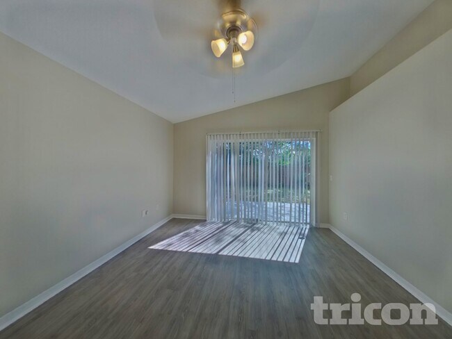 Foto del edificio - 22210 Bell Harbor Dr