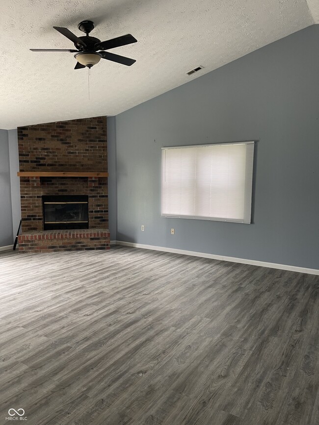 Building Photo - 6268 Glenshire Ln