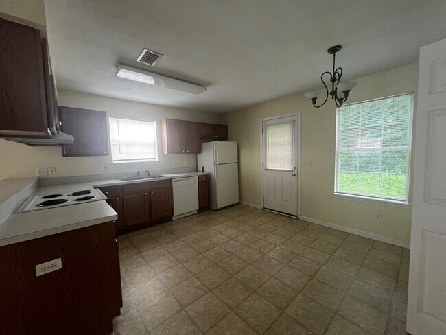 Foto del edificio - 3051 Camelliawood Cir E