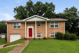 Building Photo - 2904 Broadview Dr NW