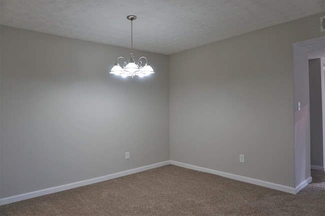 Building Photo - Silver Oak Apartments