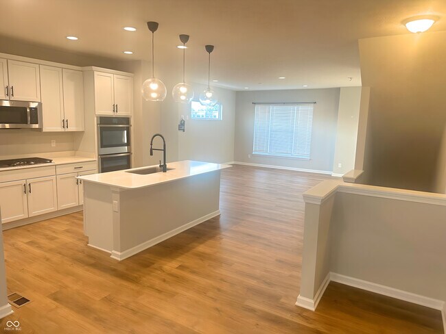 Foto del edificio - 2934 W New York St