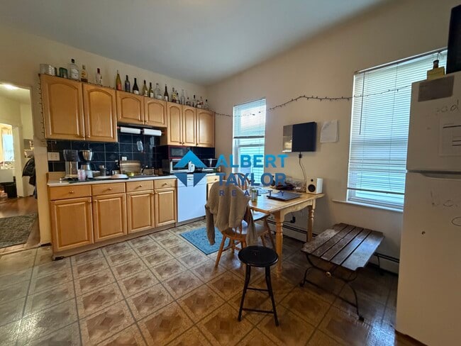 Building Photo - 34 Darling St