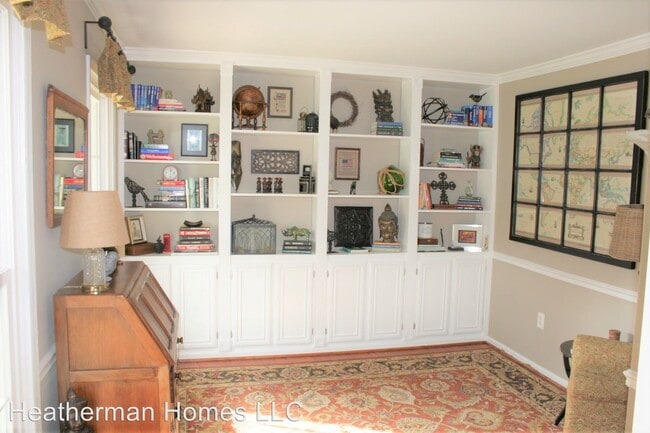 Building Photo - 5 br, 3.5 bath House - 13902 Andorra Drive