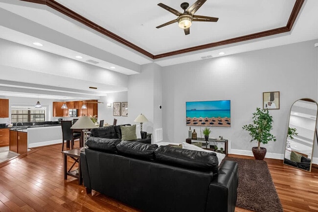 Building Photo - 14590 Damai Ln