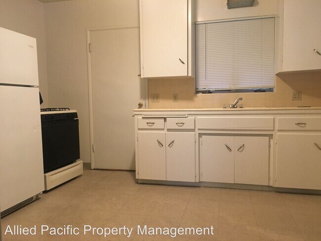 Foto del edificio - 310 La Paloma St