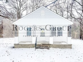 Building Photo - 908 Crozier St