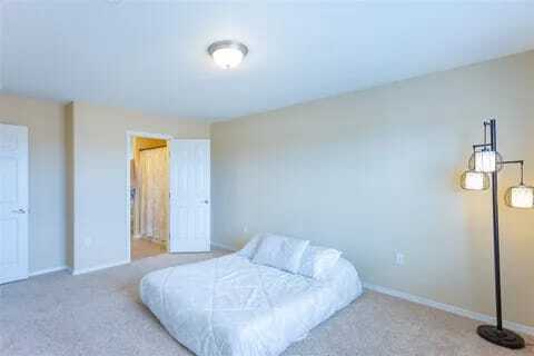 Building Photo - 1033 Heather Dr