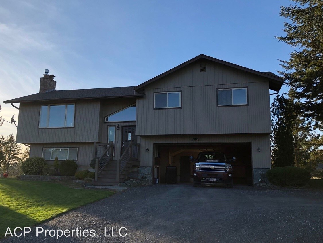 Primary Photo - 4855 N King Mountain Rd