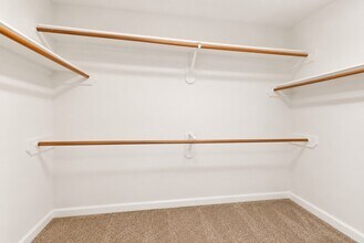 Building Photo - 19002 Timber Way Dr
