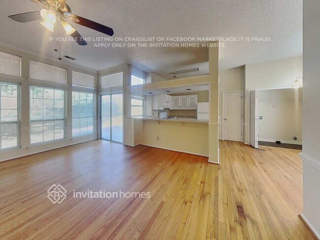 Foto del edificio - 14931 Rothwell Dr