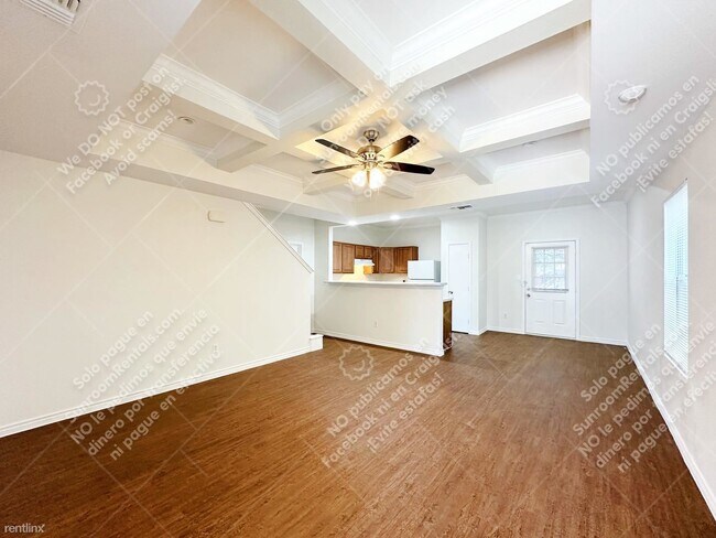 Building Photo - 3 br, 2 bath Townhome - 5007 Summit Wood 1 1