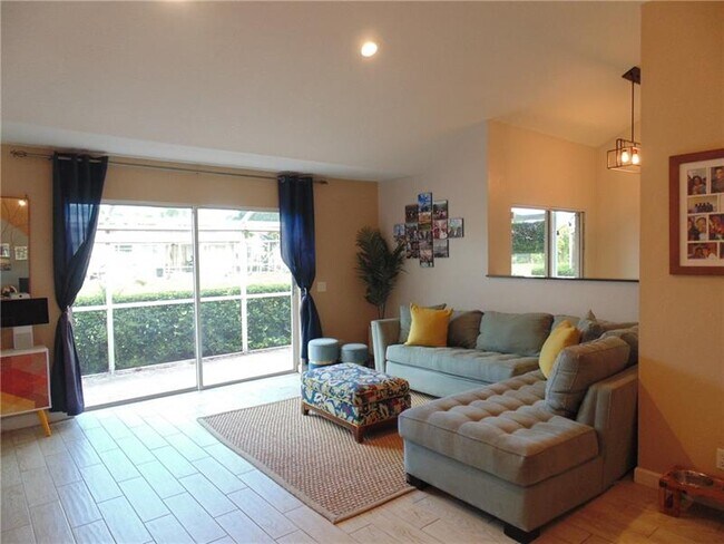 Foto del edificio - 7300 NW 61st Ter