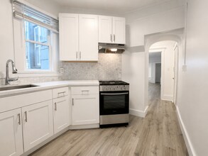 Building Photo - 2835 Van Ness Ave