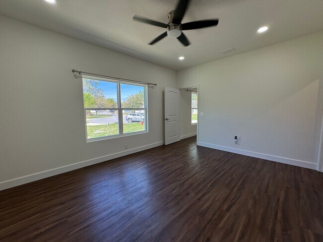 Foto del edificio - Newer 2 Bedroom, 2 Bath home in Lake City