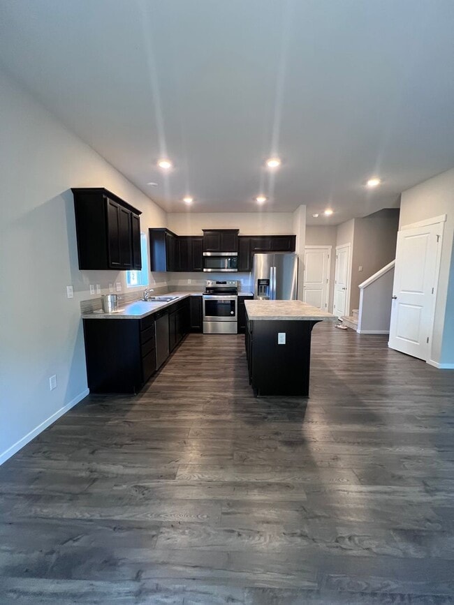 Building Photo - Bremerton Townhouse in Illahee Springs for...