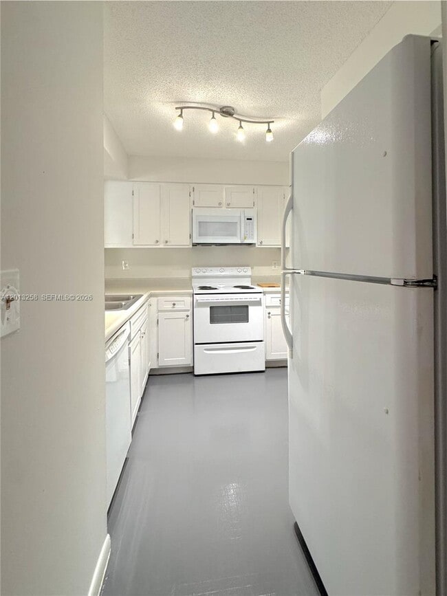 Foto del edificio - 1281 SW 46th Ave