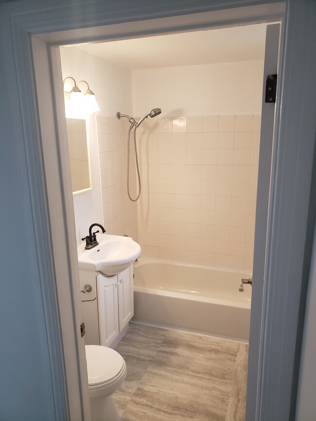 Photo du bâtiment - 108 Kempenfelt Dr