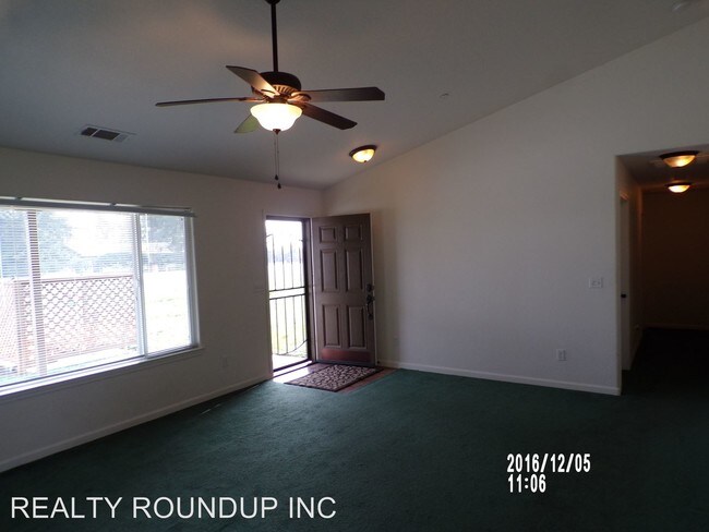 Foto del edificio - 12775 N Lower Sacramento Rd