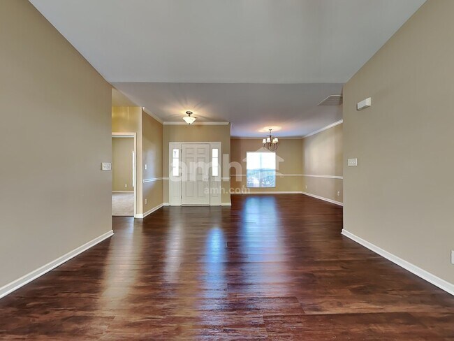 Foto del edificio - 1212 Hampton Park Drive