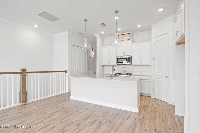Building Photo - 29 Ibiza Ct