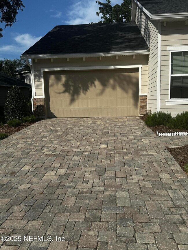 Foto del edificio - 8613 Homeplace Dr