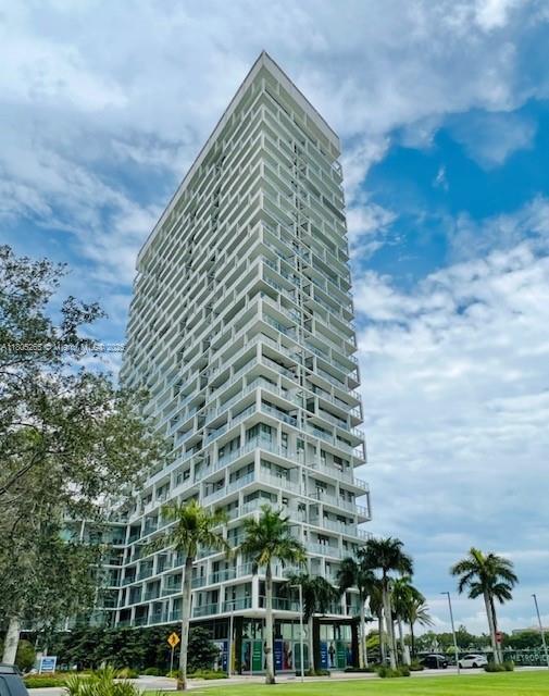 Building Photo - 2000 Metropica Way