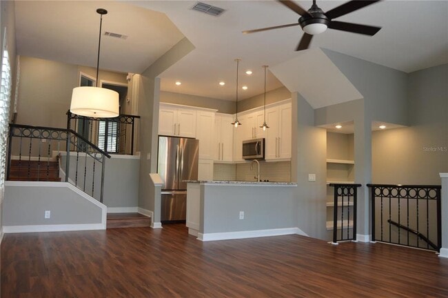 Building Photo - 779 Mainsail Dr