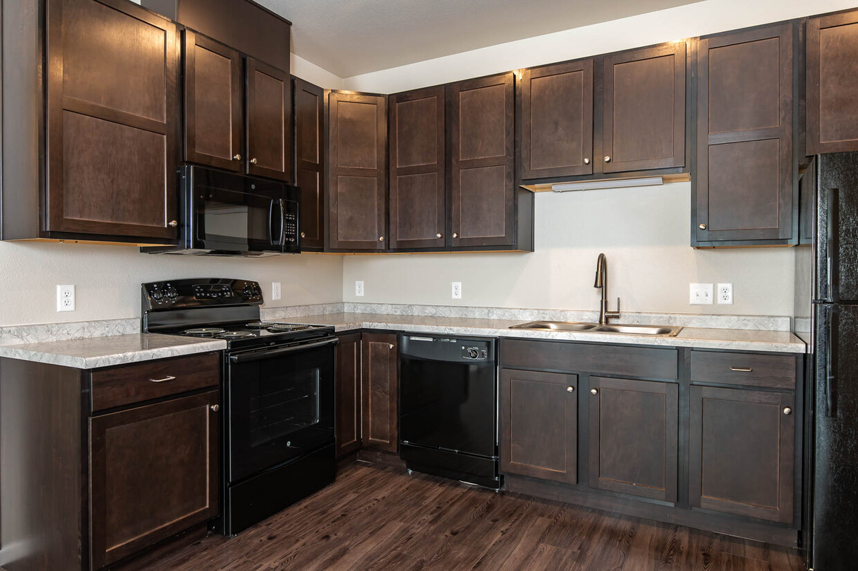 Port View Apartments | Modern Kitchen - Port View Apartments