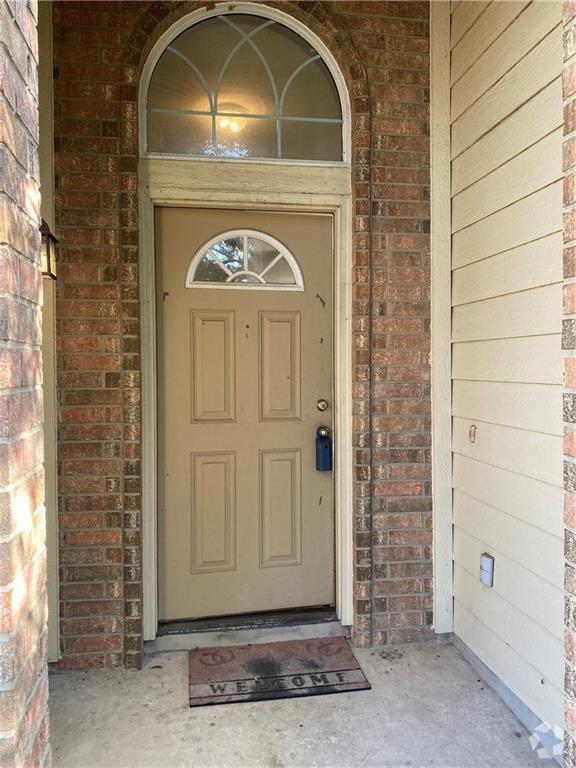 Building Photo - 561 Golden Creek Dr