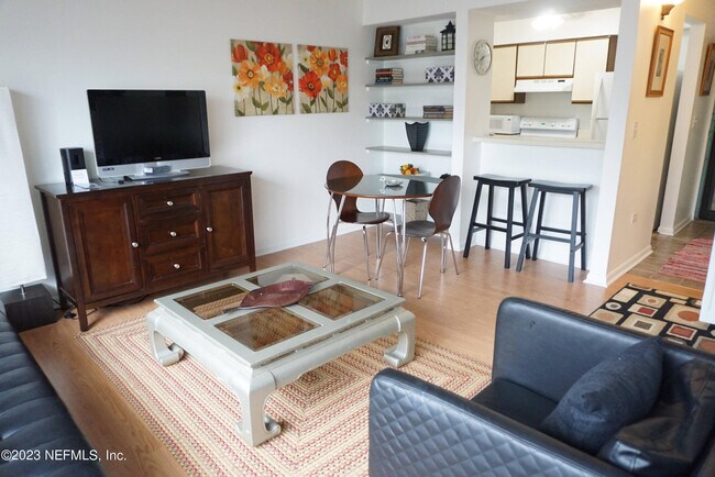 Foto del edificio - 222 14th Ave N